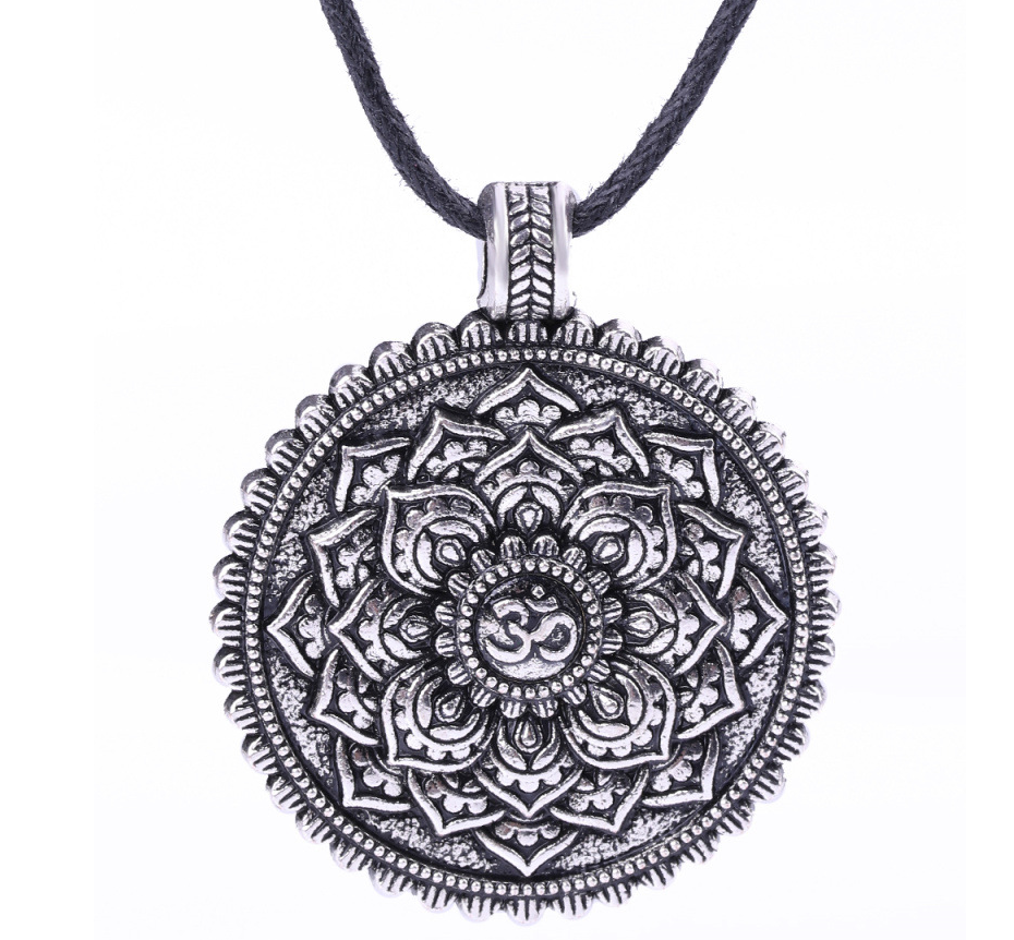 Yoga style pendant wax line knotted necklace