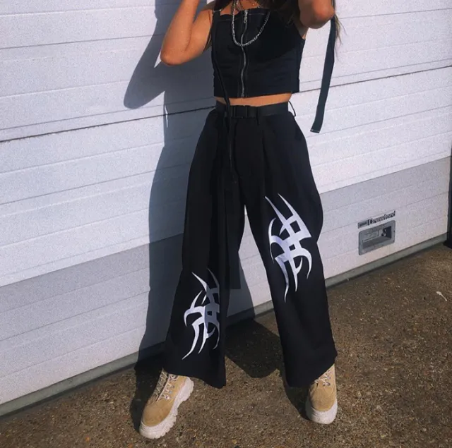 Smoke pink mopping asymmetrical printing slim wide leg pants Black - Shop at LoveMi