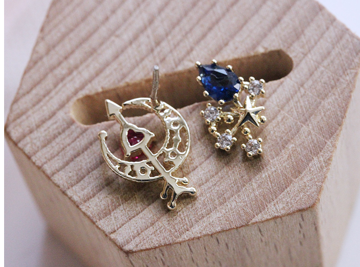 MOCHITO Chen two meters South Korea Dongdaemun new 925 silver needle ear nails female AB asymmetric arrow love