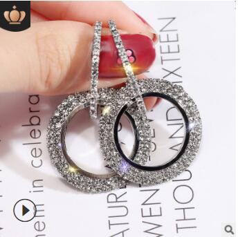 Geometric circle earrings