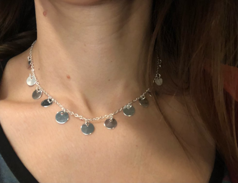 Sequined metal clavicle chain