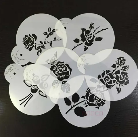 6 Sets of Rose Cake Decorated with Sugar Powder