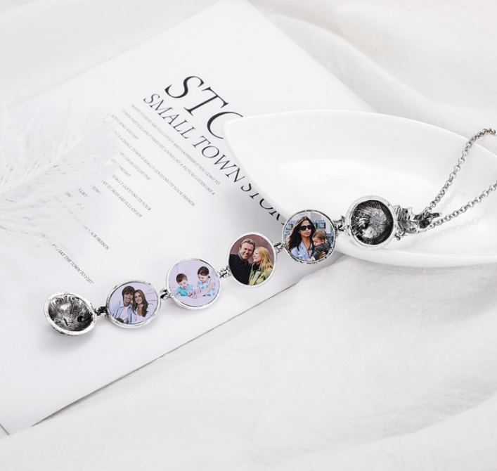 Photo necklace