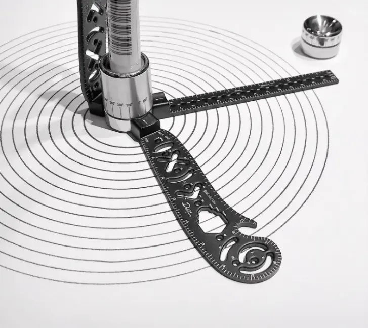 Multi-function drawing ruler painting creative pattern compass