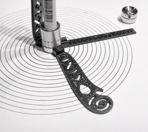 Multi-function Drawing Ruler Painting Creative Pattern Compass Measuring Tool