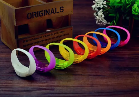 LED Voice-Controlled Light-Emitting Hand Ring Vibration Night Help Projects