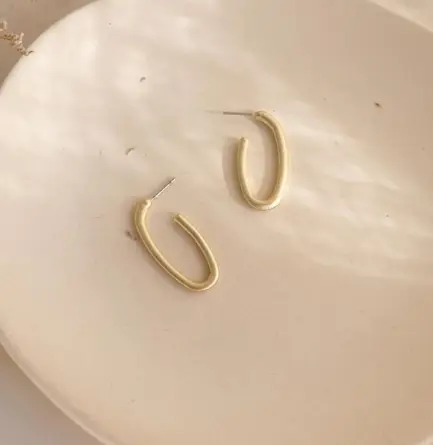 Vintage matte alloy metal wind earrings