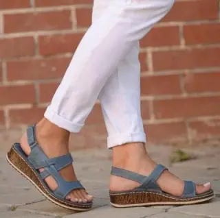 College Style Low Heel Casual Sandals - Blue