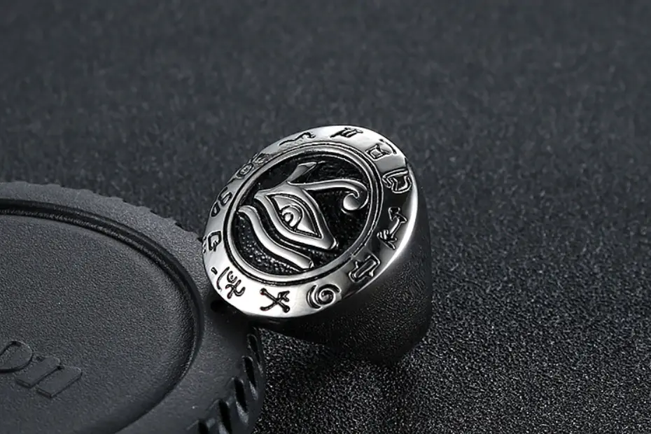 Eye of Horus Ring