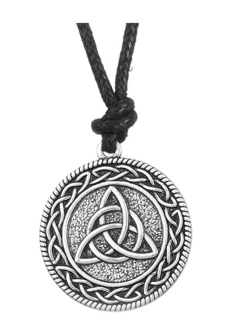 TRIQUETRA TRINITY KNOT PENDANT NECKLACE