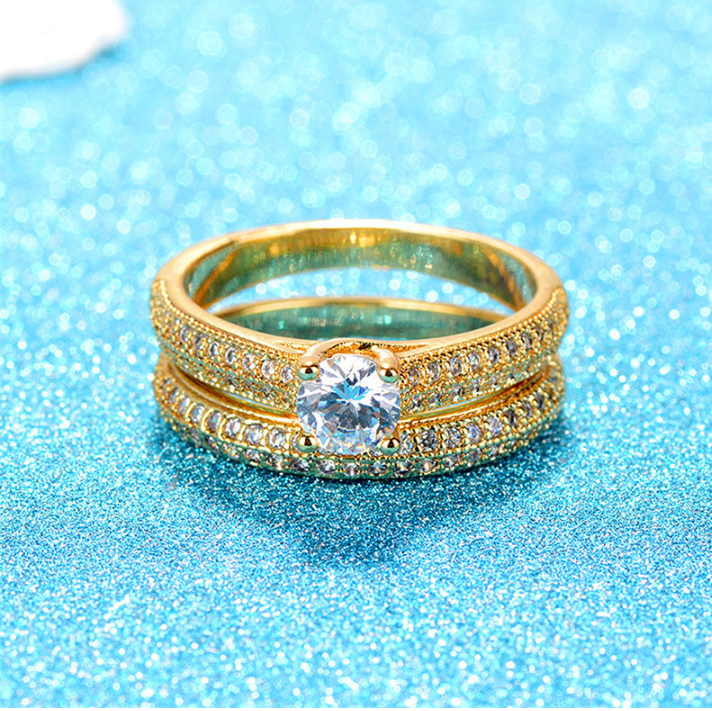 Micro-set ring or diamond engagement ring