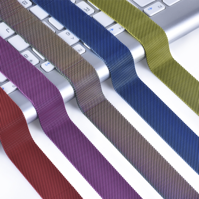 Metal mesh magnetic watch strap