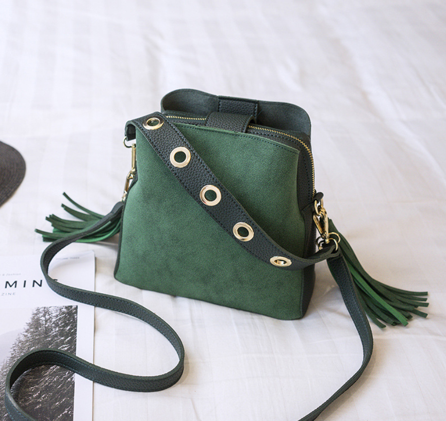 Crossbody bucket sanding leather (Brown)