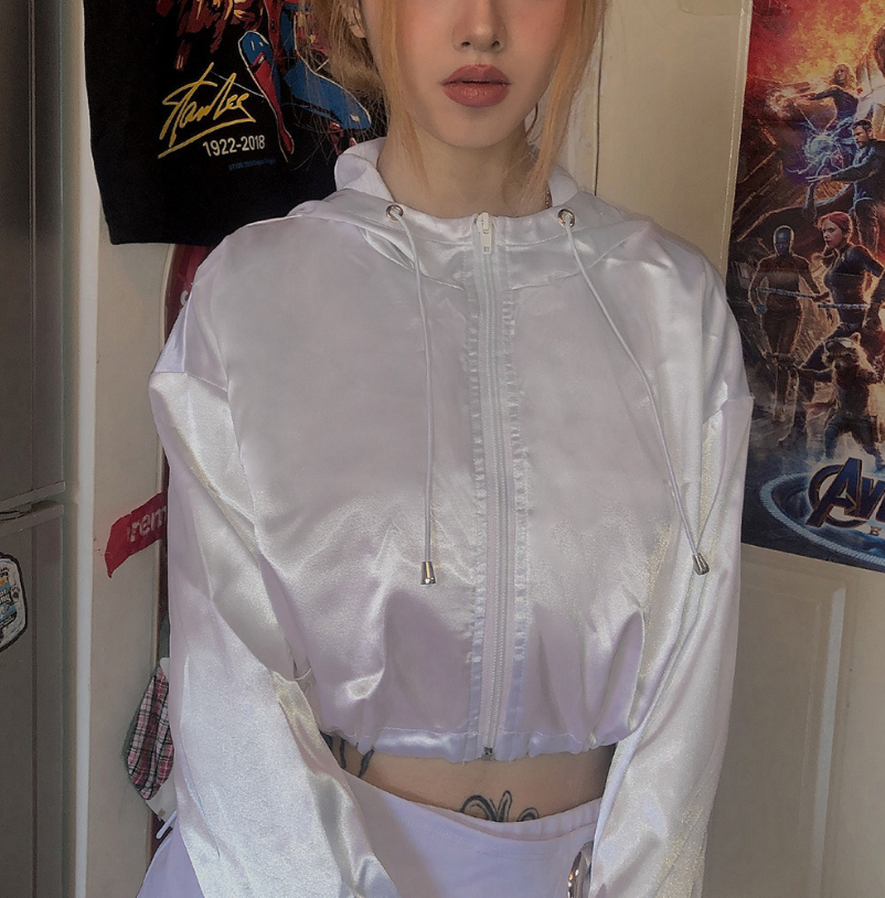 Long sleeve hooded short casual top