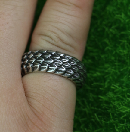 Occidental wind dragon scale ring