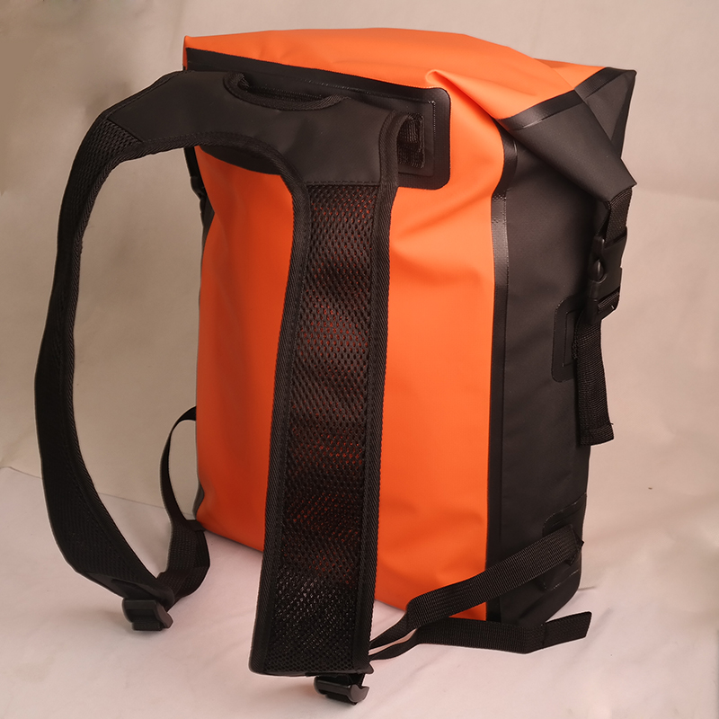 Drifting waterproof backpack