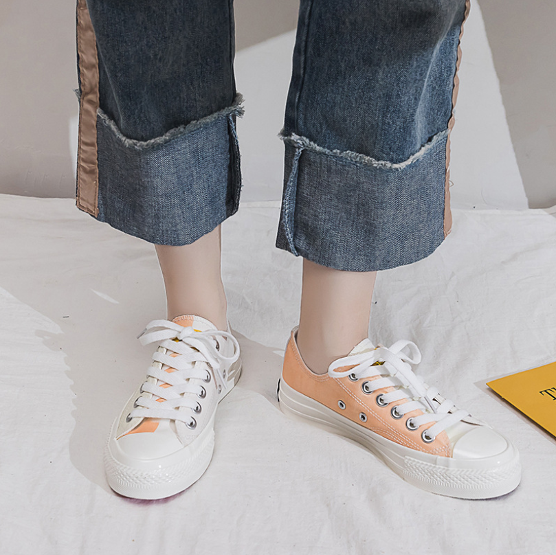 Color-changing canvas shoes