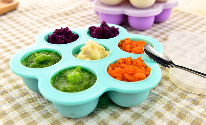 Title 4, Small 7-hole silicone food supplement box