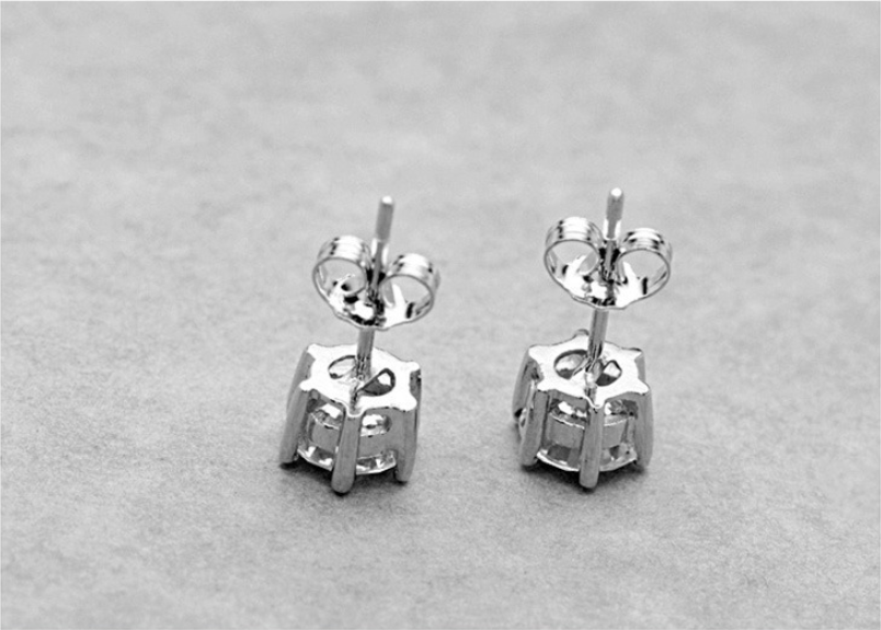 Six-jaw zircon earrings