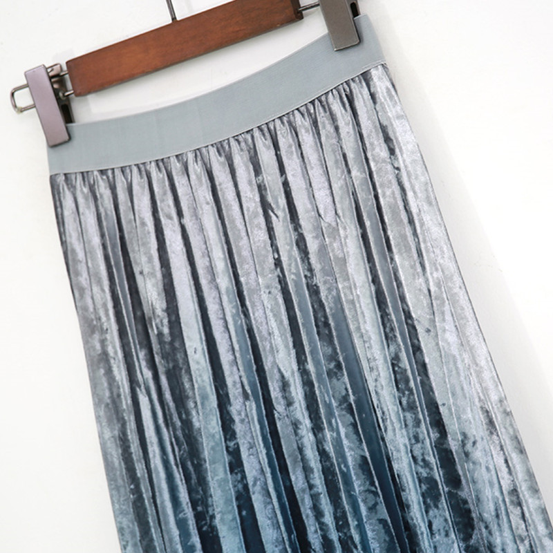 Gradient gold velvet pleated skirt