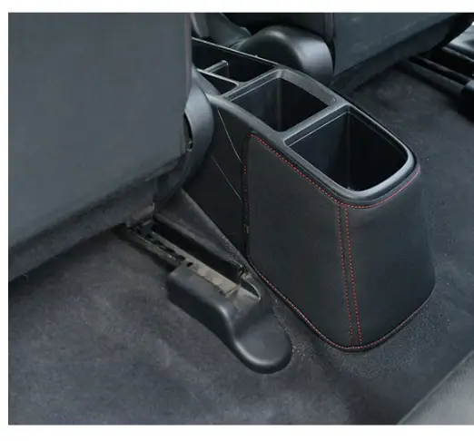 Armrest box kick pad