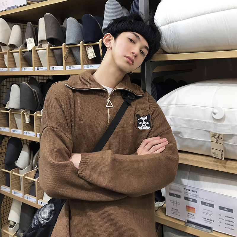 Loose turtleneck zip pullover