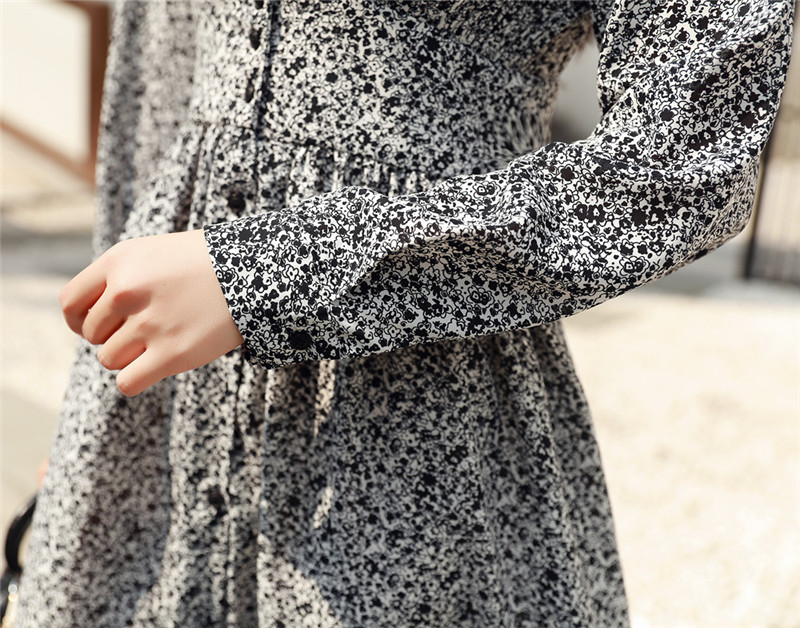 V-neck floral print long sleeve dress