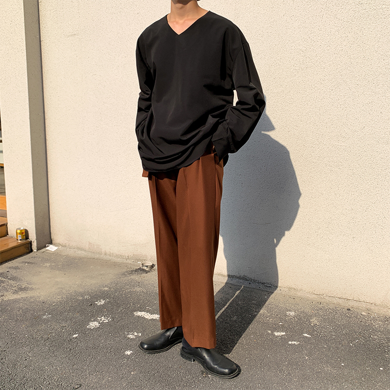 V-neck pullover shirt