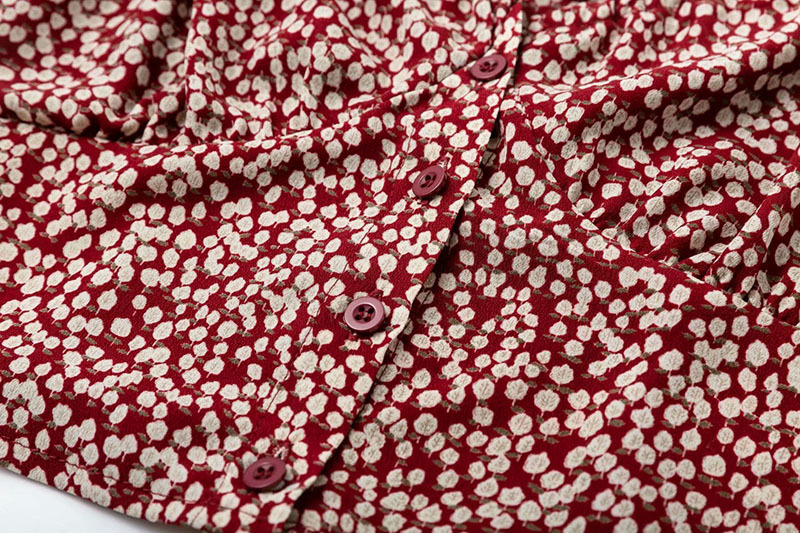 Low-neck print short-sleeved T-shirt