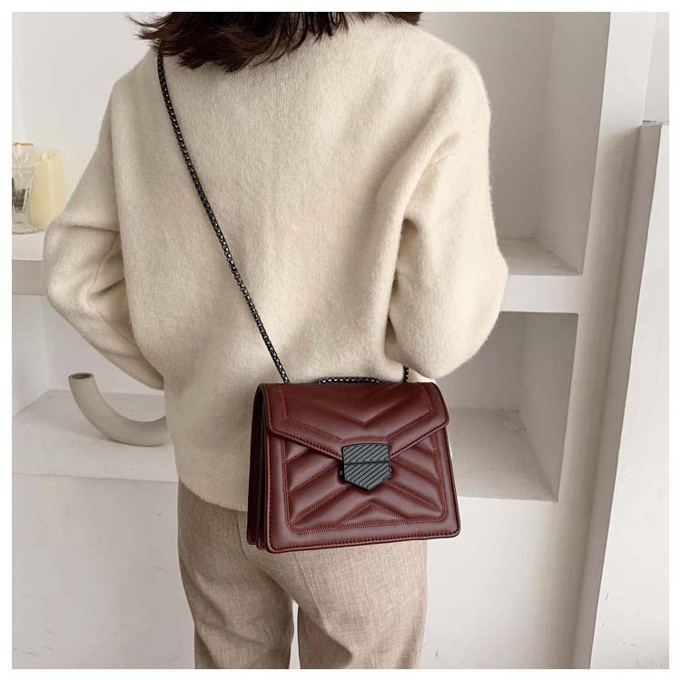 Small chain shoulder bag Red - Shop at LoveMi