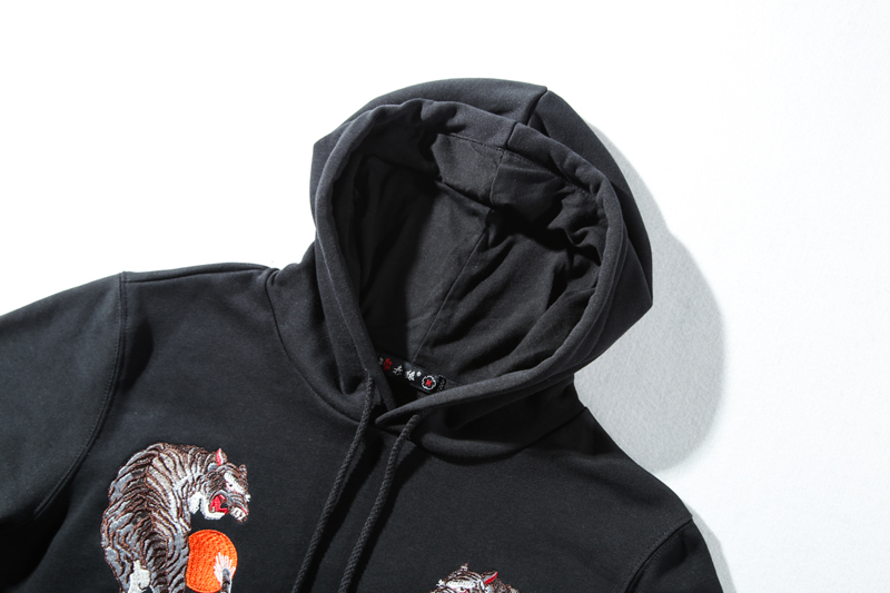 White tiger skull embroidered sweater