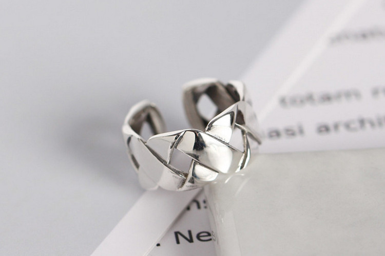 Woven Ring Glossy Wide Face XX Ring Ring