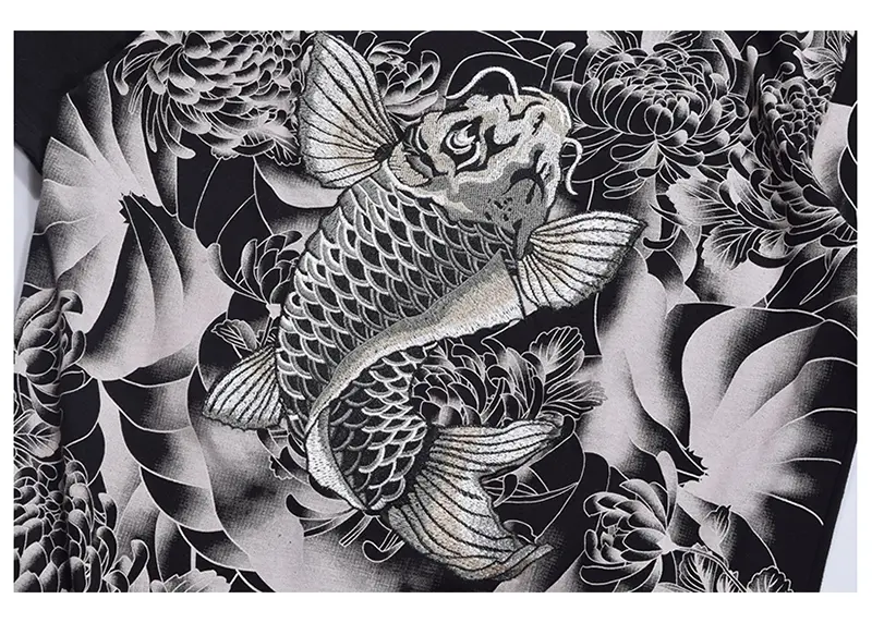 Embroidered carp diving short sleeve T-shirt