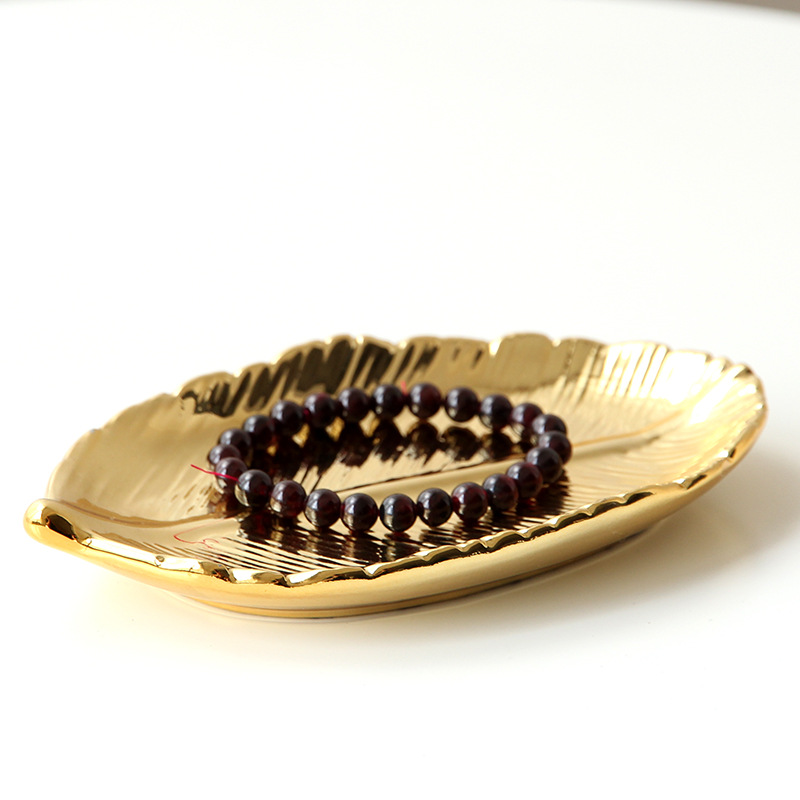 Ceramic Leaf Snack Storage Plate