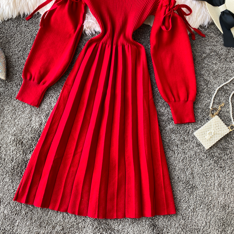 Off-the-shoulder knit dress