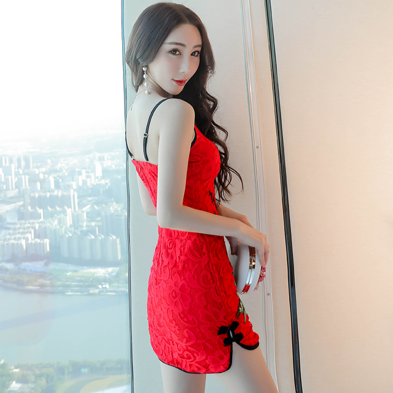 Chinese style cheongsam v-neck decal sling