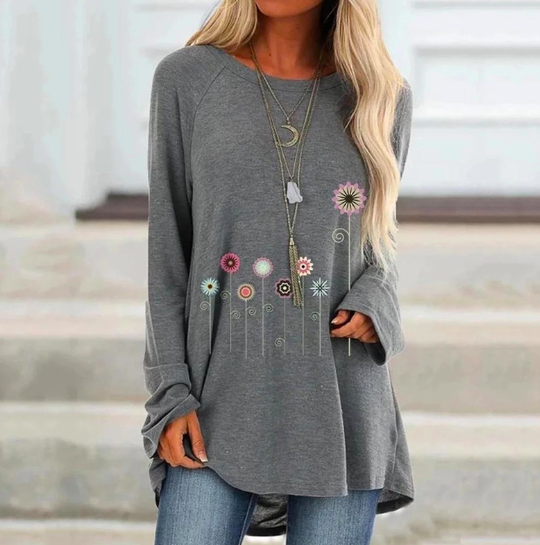 Incredibly elegant and beautiful floral sweat shirt for the spring