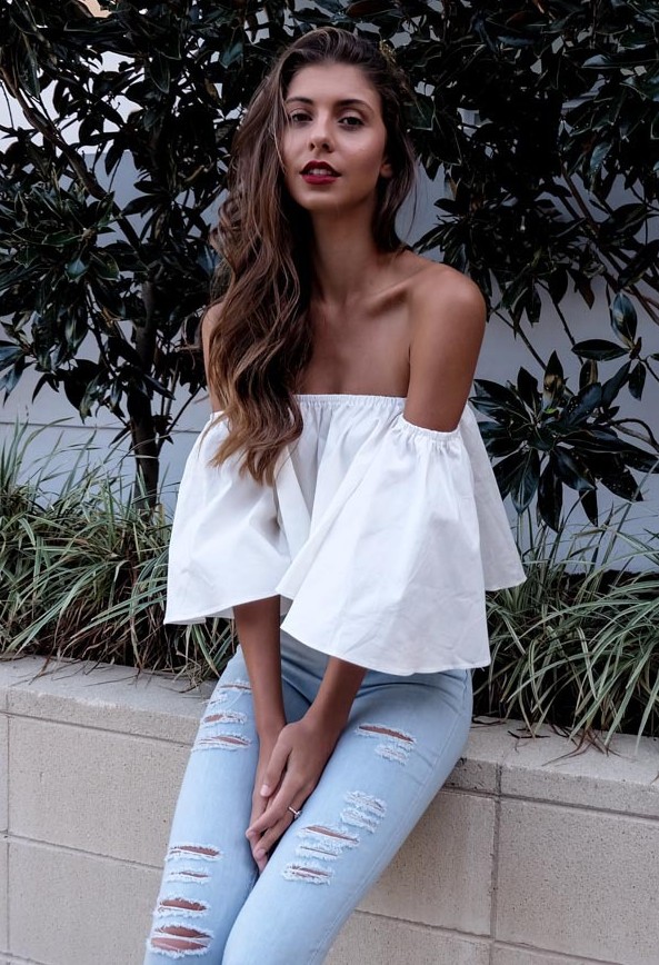 Wild sexy word shoulder ruffled five-point sleeves girl top