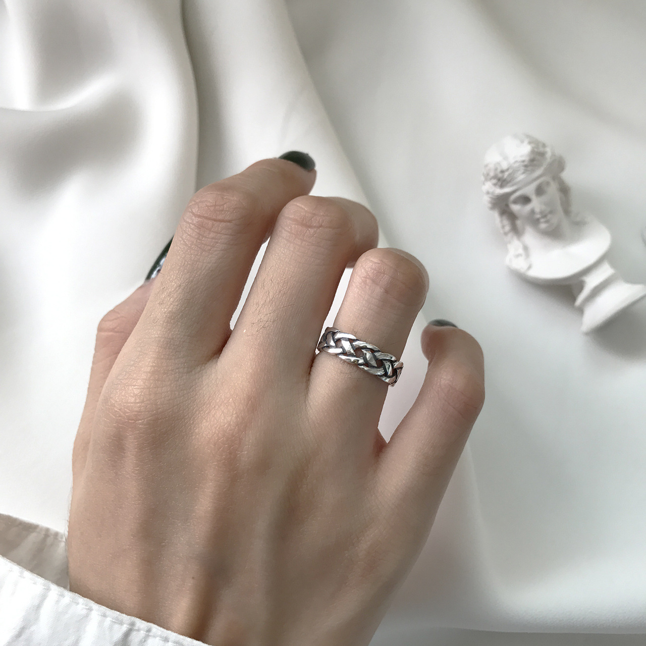 Hollow Grid Ring in Sterling Silver