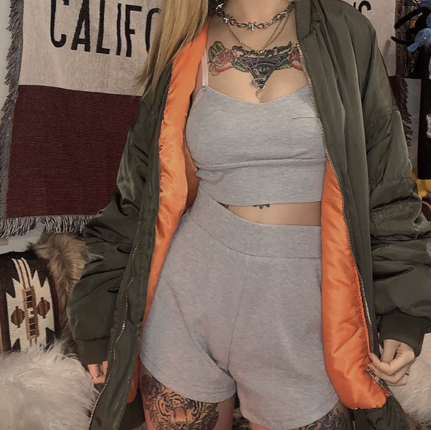 European and American fashionable reduce ageless suit female short paragraph