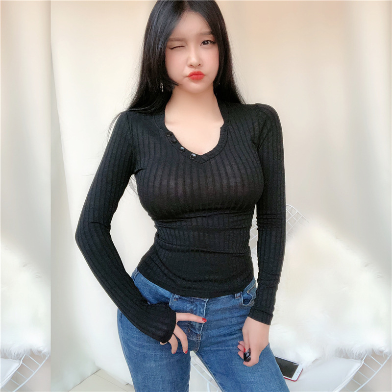Slim V-neck sexy bottoming shirt
