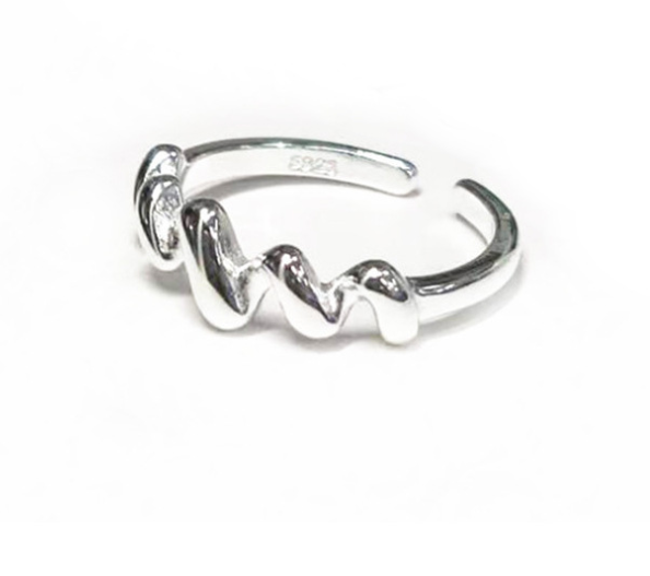 Wavy ring