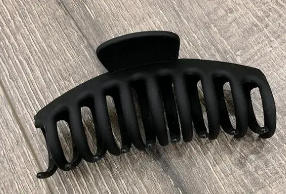 Large pliers for women's plastic hairpin Black - Shop at LoveMi