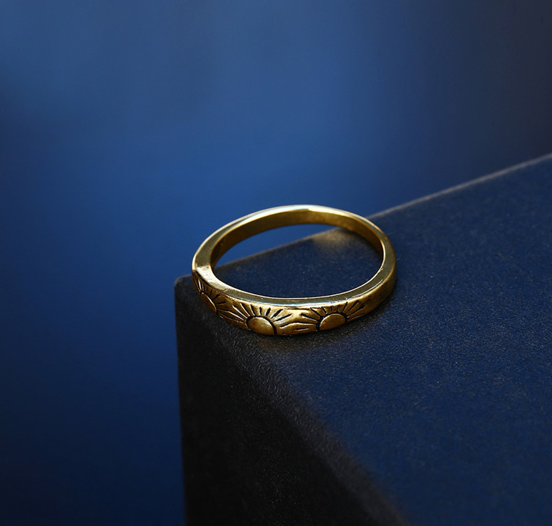 European and American 14K Gold Engagement Ring