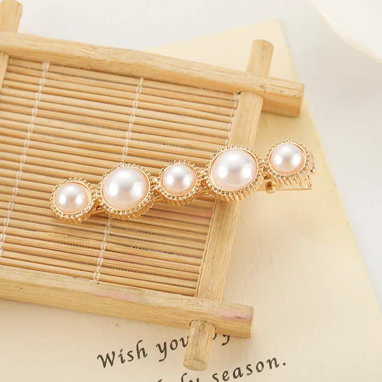 Slip-on Pearl Bow Hair Clip - Size Pearl