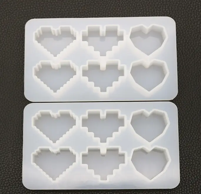 Pixel Heart Mold
