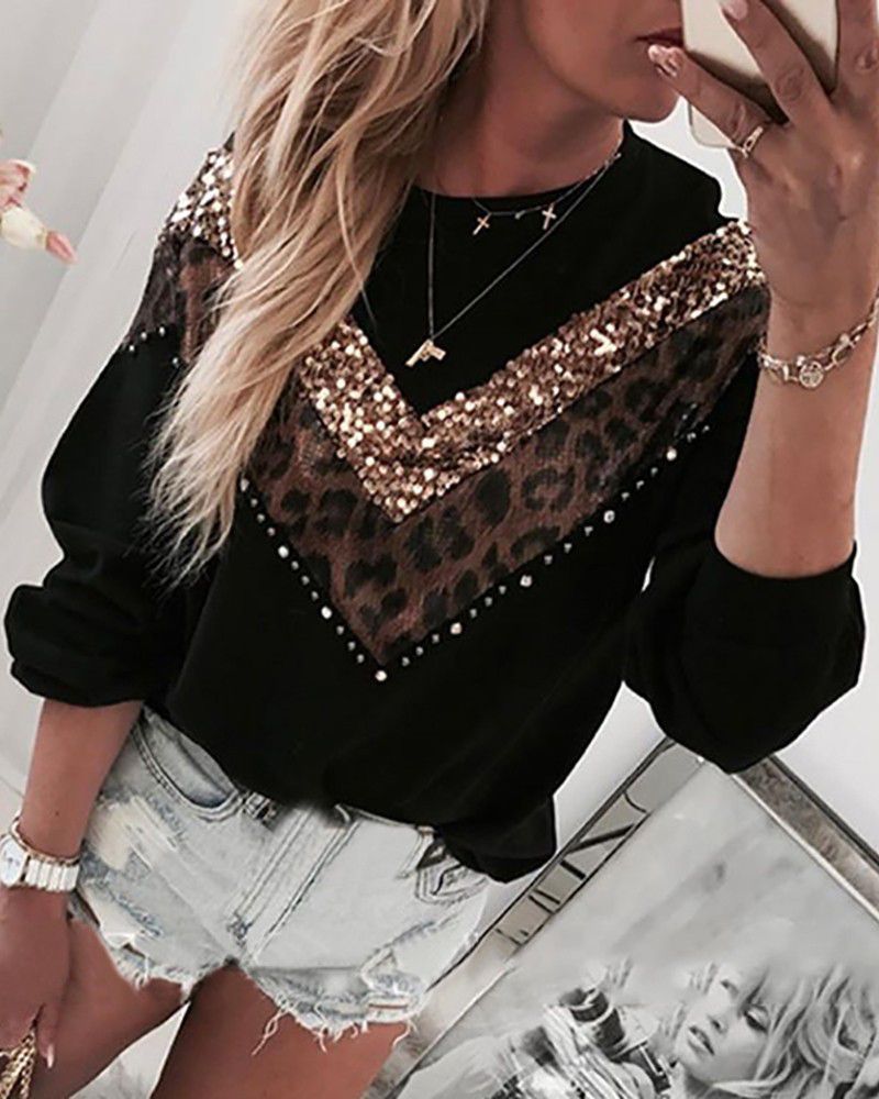 Leopard-patterned long-sleeved crew neck sweatshirt