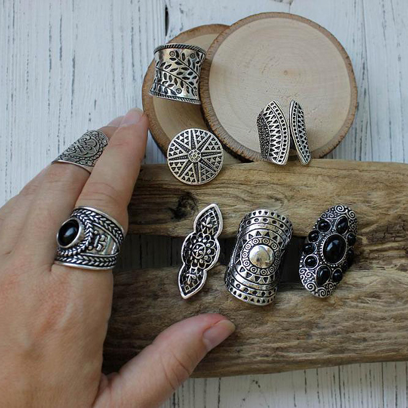 Vintage eight-piece ring