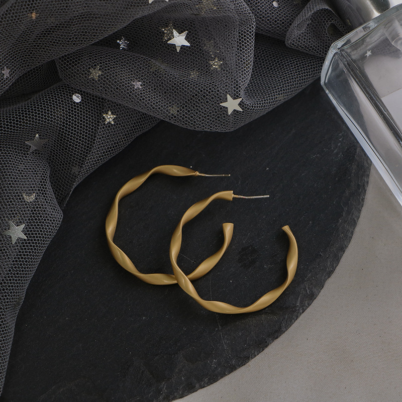 American circle earrings