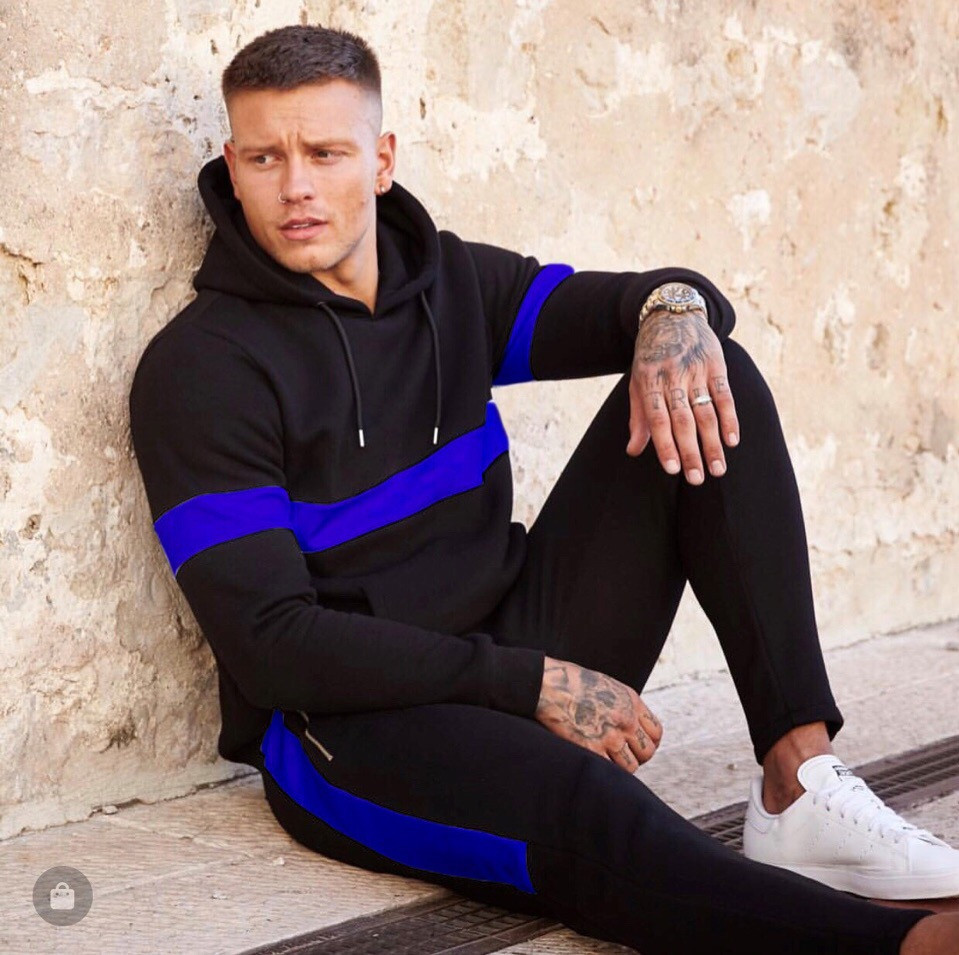 Hooded sports and leisure sweater set